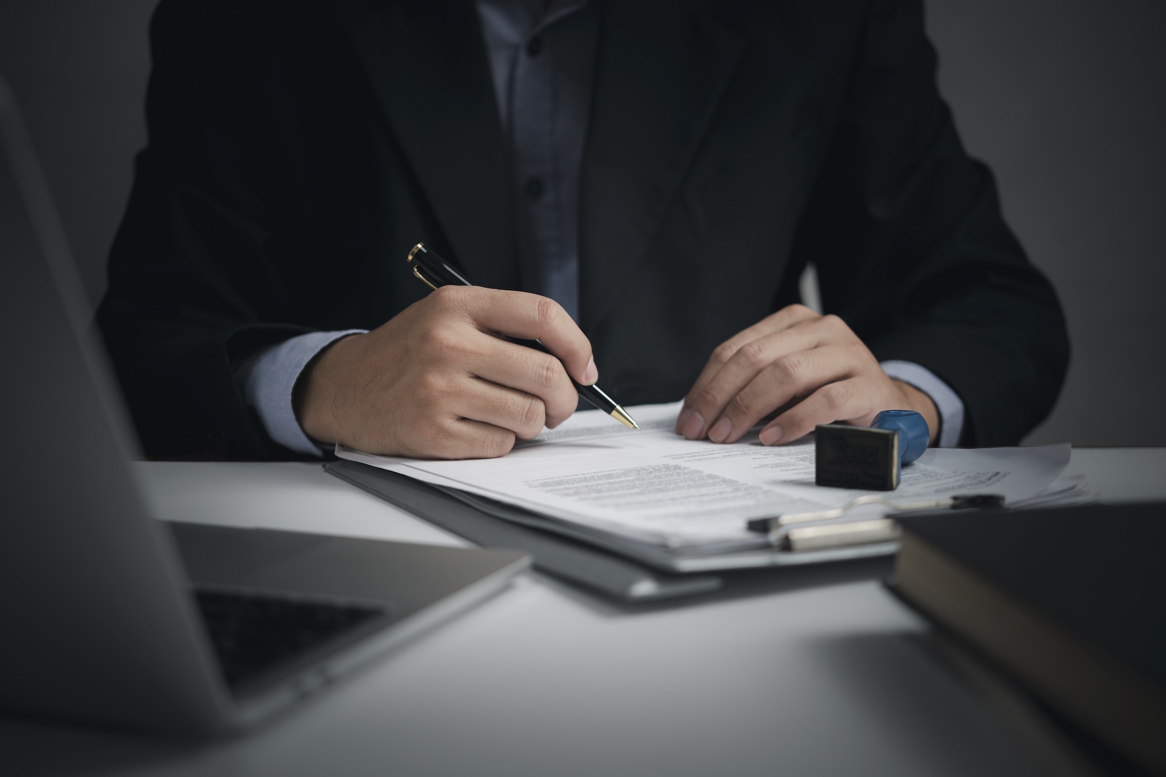 OLG Hamm: Rechtsanwalt fälscht Urteil - Urkundenfälschung?