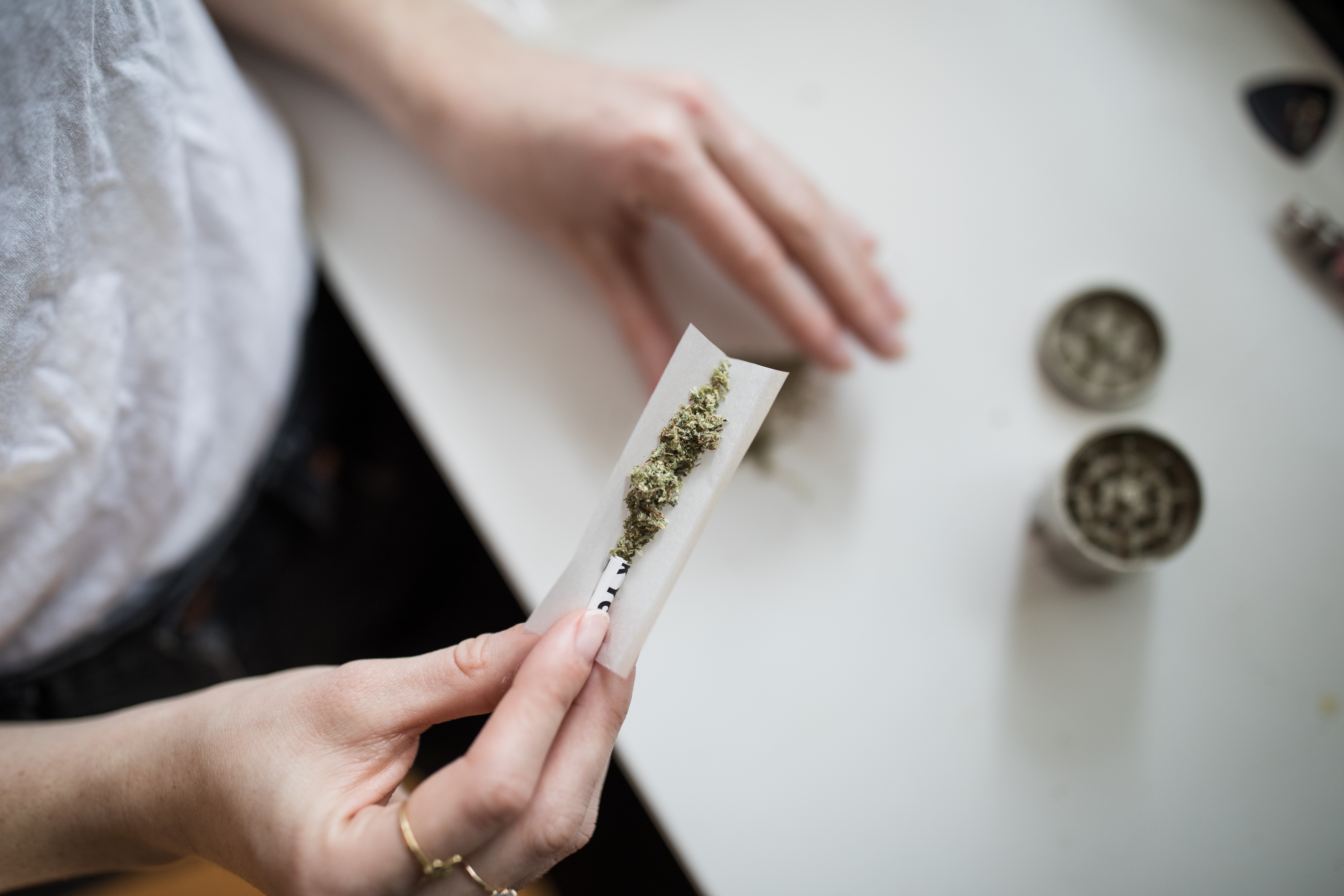 Kleine Anfrage an die Bundesregierung zur Legalisierung von Cannabis