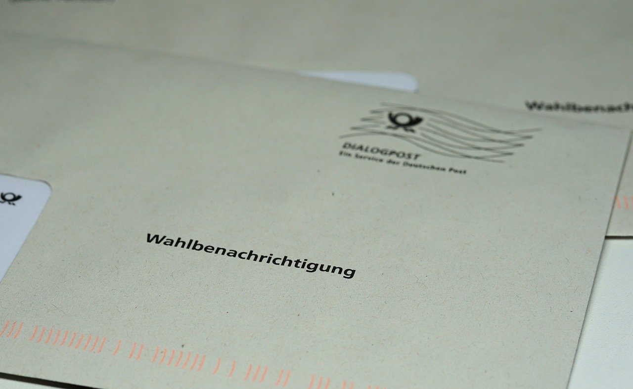 Anordnung zur Briefwahl: Infektionsschutz vor Wahlrecht?