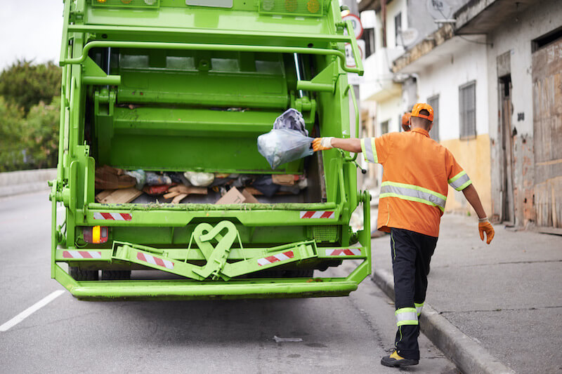 BGH zur Gefahr beim Vorbeifahren an einem Müllabfuhrfahrzeug