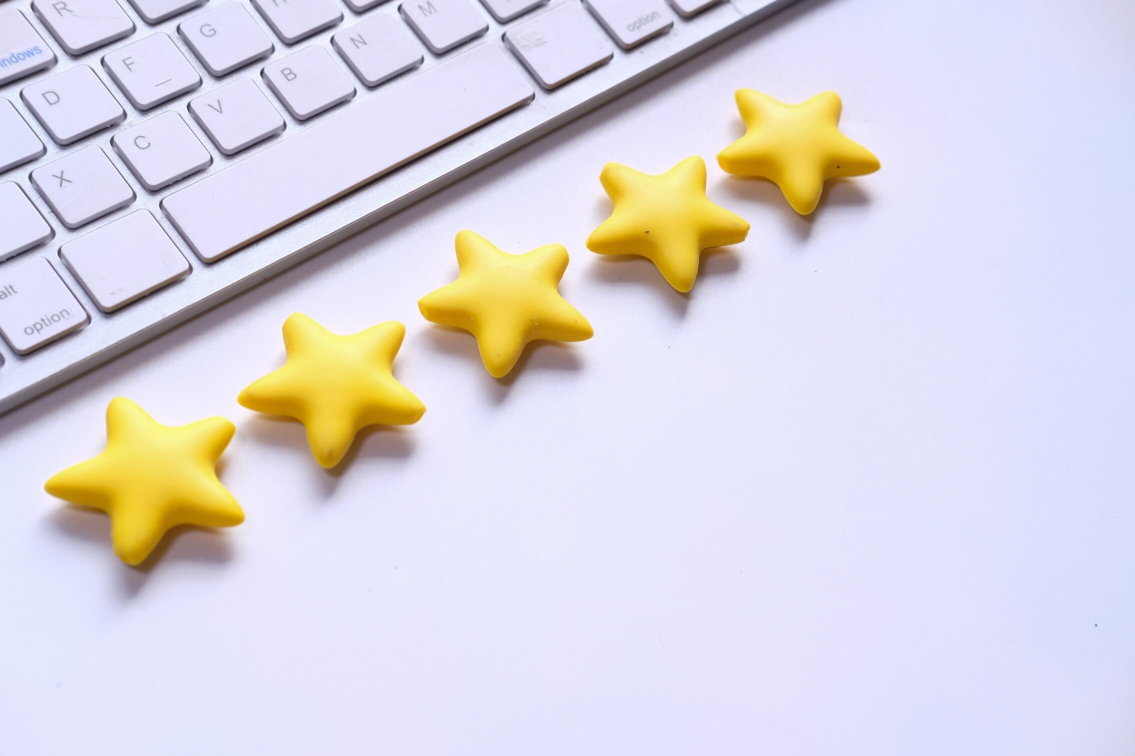 Negative Google-Bewertung einer Hausverwaltung: Zulässige Meinungsäußerung oder rufschädigende Tatsachenbehauptung?