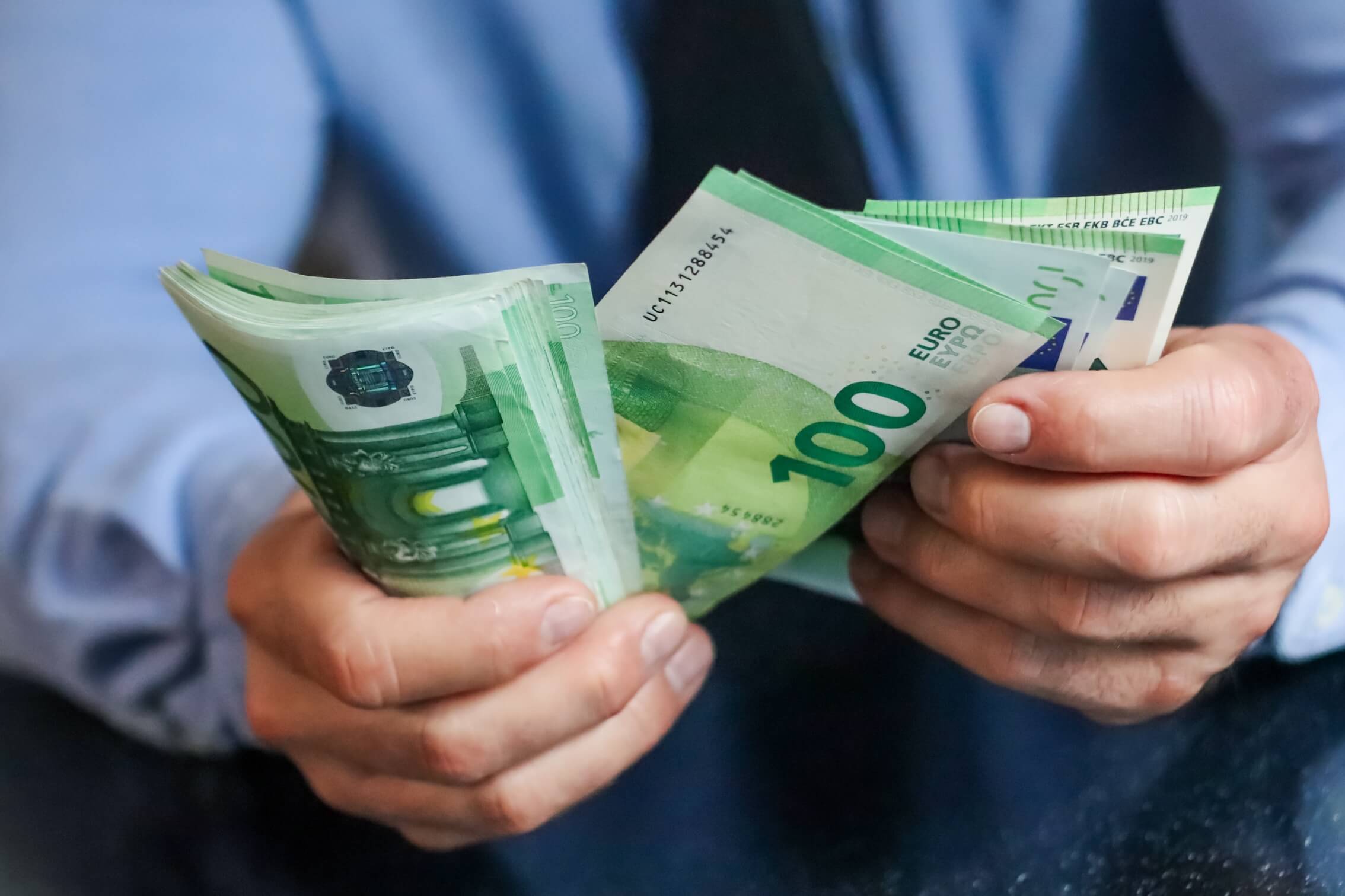 Muss ein Makler seine Provision zurückzahlen, wenn der Kaufvertrag Jahre später rückabgewickelt wird?